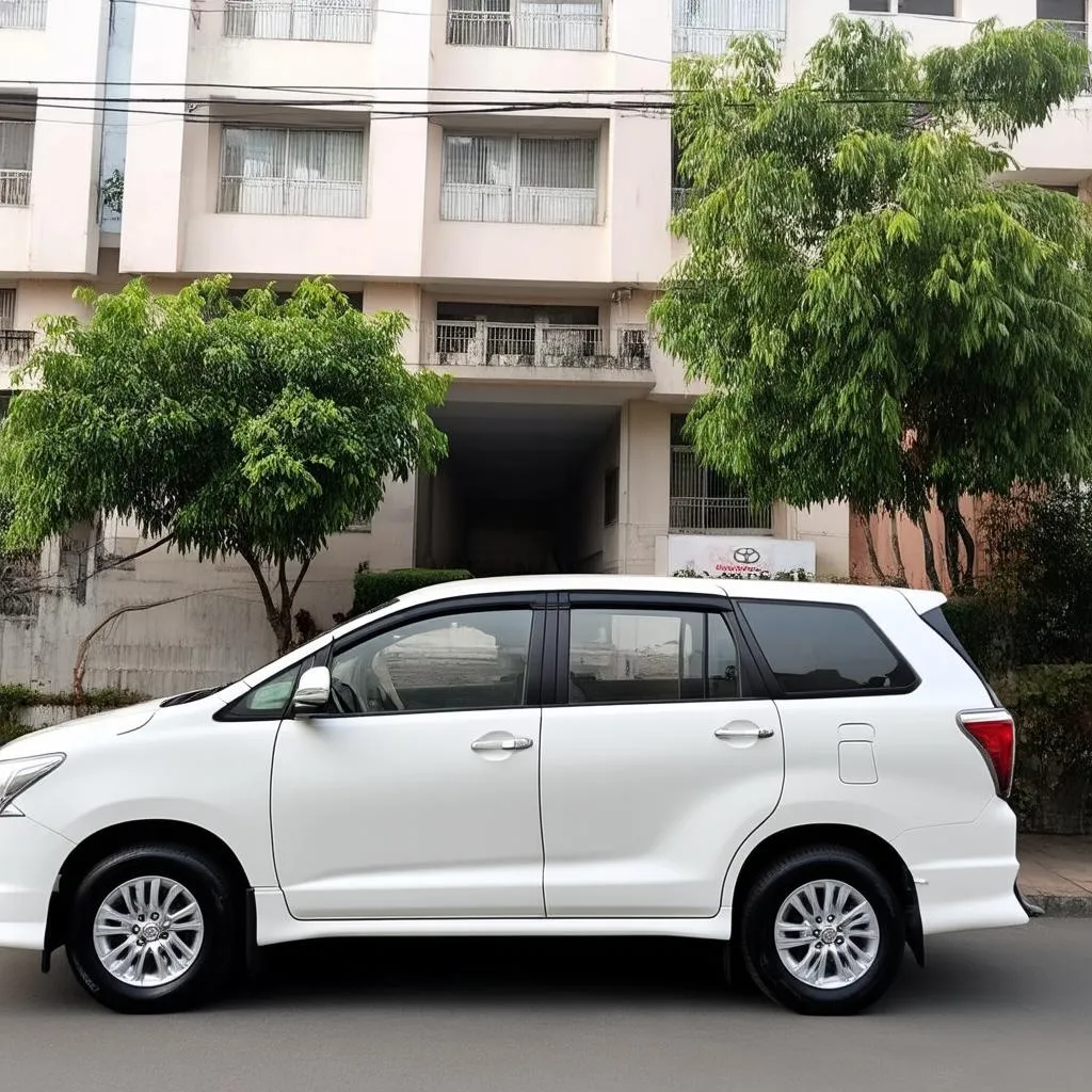 Thuê xe 7 chỗ Toyota Innova